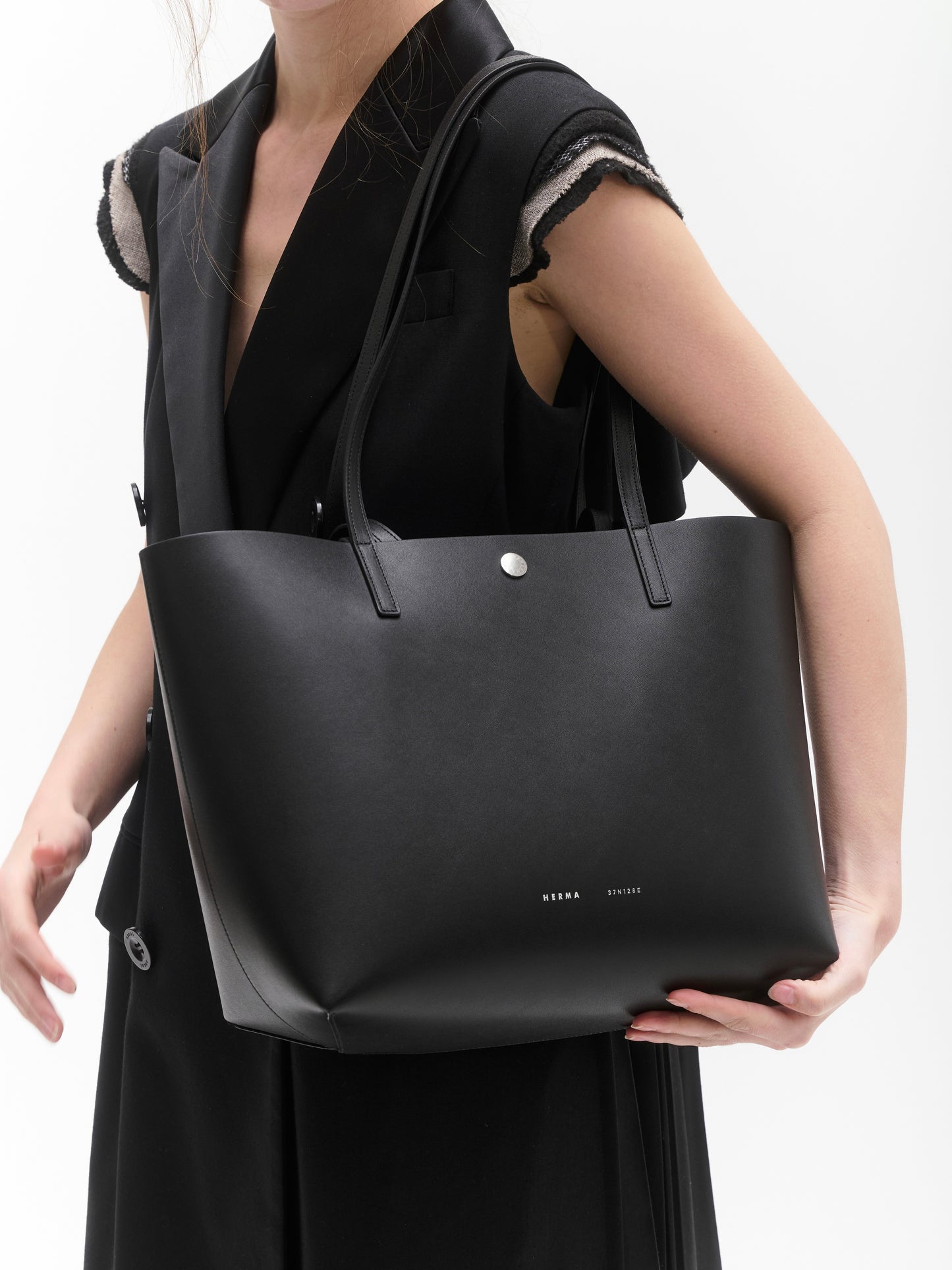 테르 쇼퍼백 블랙